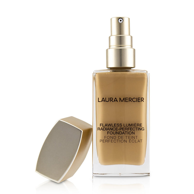 Flawless Lumiere Radiance Perfecting Foundation -