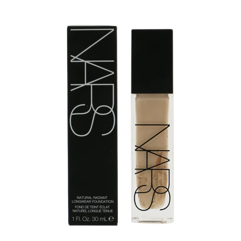 Natural Radiant Longwear Foundation -