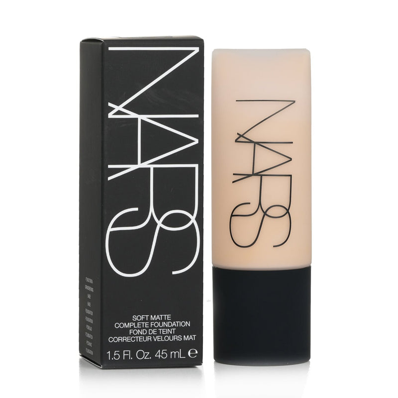 Soft Matte Complete Foundation -