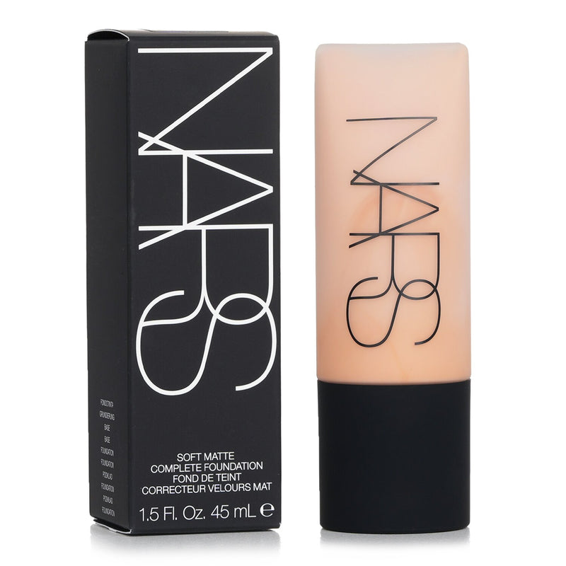 Soft Matte Complete Foundation -