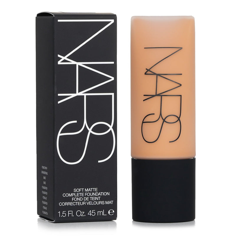 Soft Matte Complete Foundation -